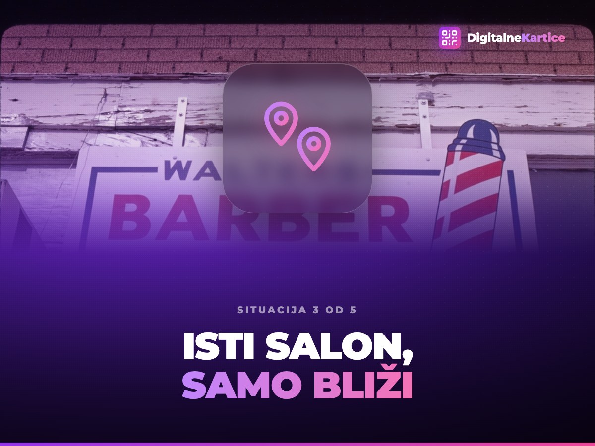 Isti salon, samo bliži. Frizerska stolica i ogledalo u salonu, klijent pred šišanje